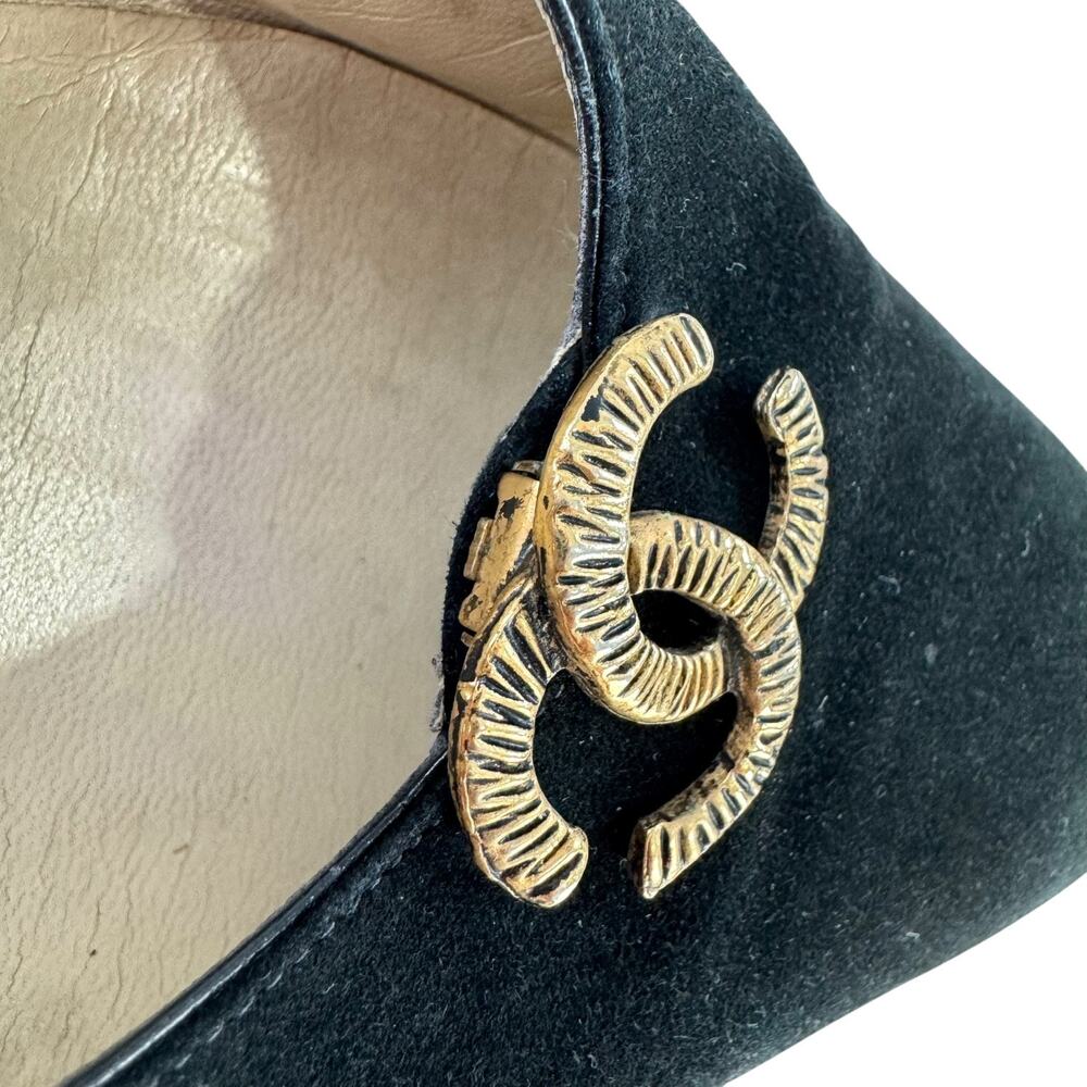 Chanel Vintage CC Suede Heels - Picture 12 of 14